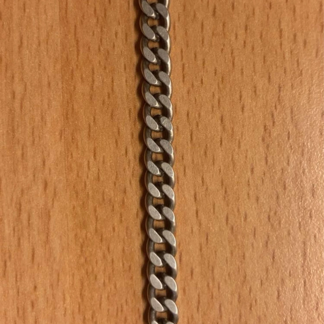 Kedjehalsband i silverfärg - 2
