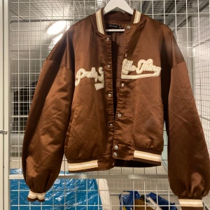 Oversized jacket - Använt flertal gånger i mycket bra skick 