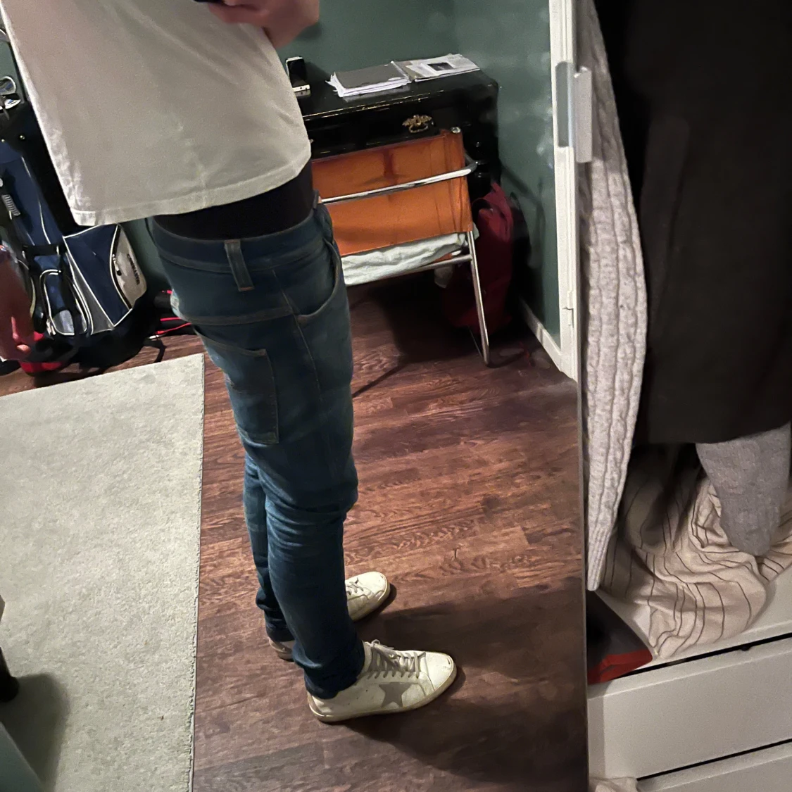 Blå slim fit jeans med slitningar - 1
