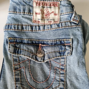 True religion jeans - Snygga bootcut jeans från true religion. Bra skick och passar dig som är runt 165💞💞💞