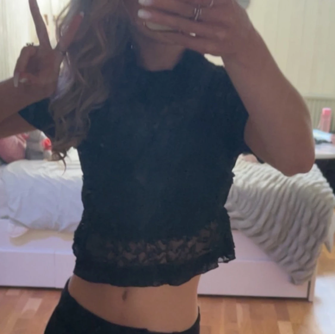 Svart spetsig topp - 1