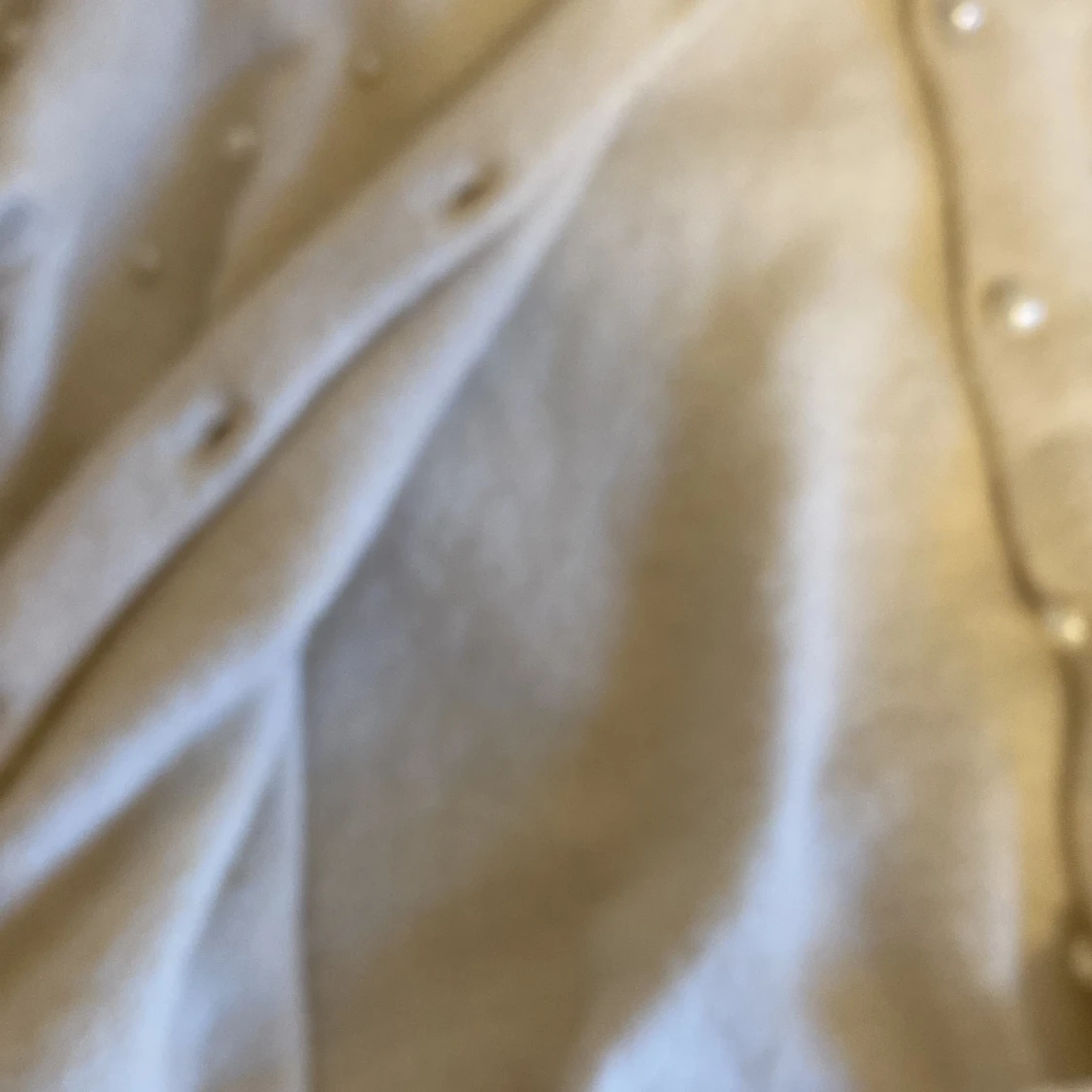 Beige kofta med pärlor från H&M - 4