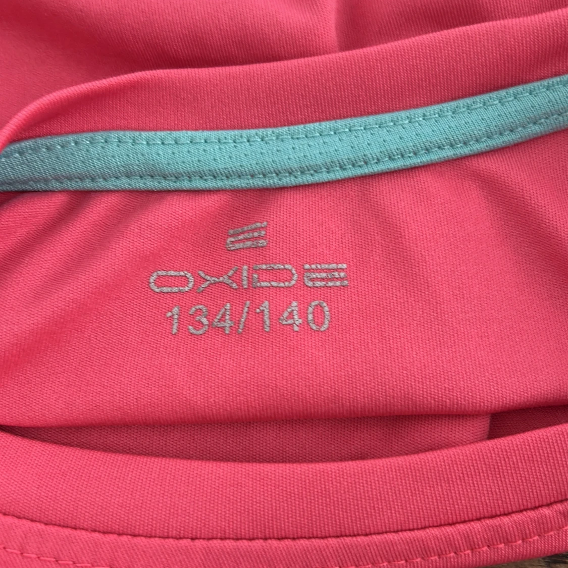 Rosa t-shirt från Oxide - 2