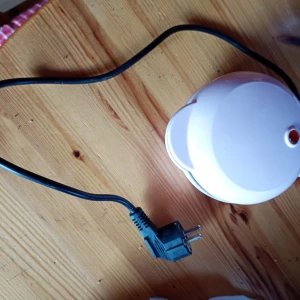 Litet Rosa våffeljärn  - Litet Rosa våffeljärn elektriskt och fullt fungerande.