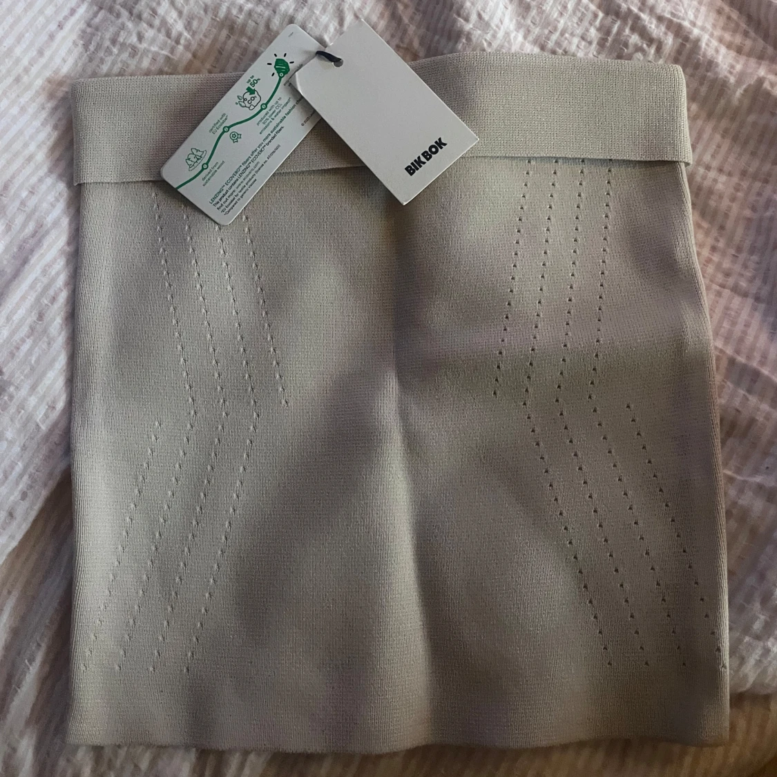 Beige bandeutopp  - 1