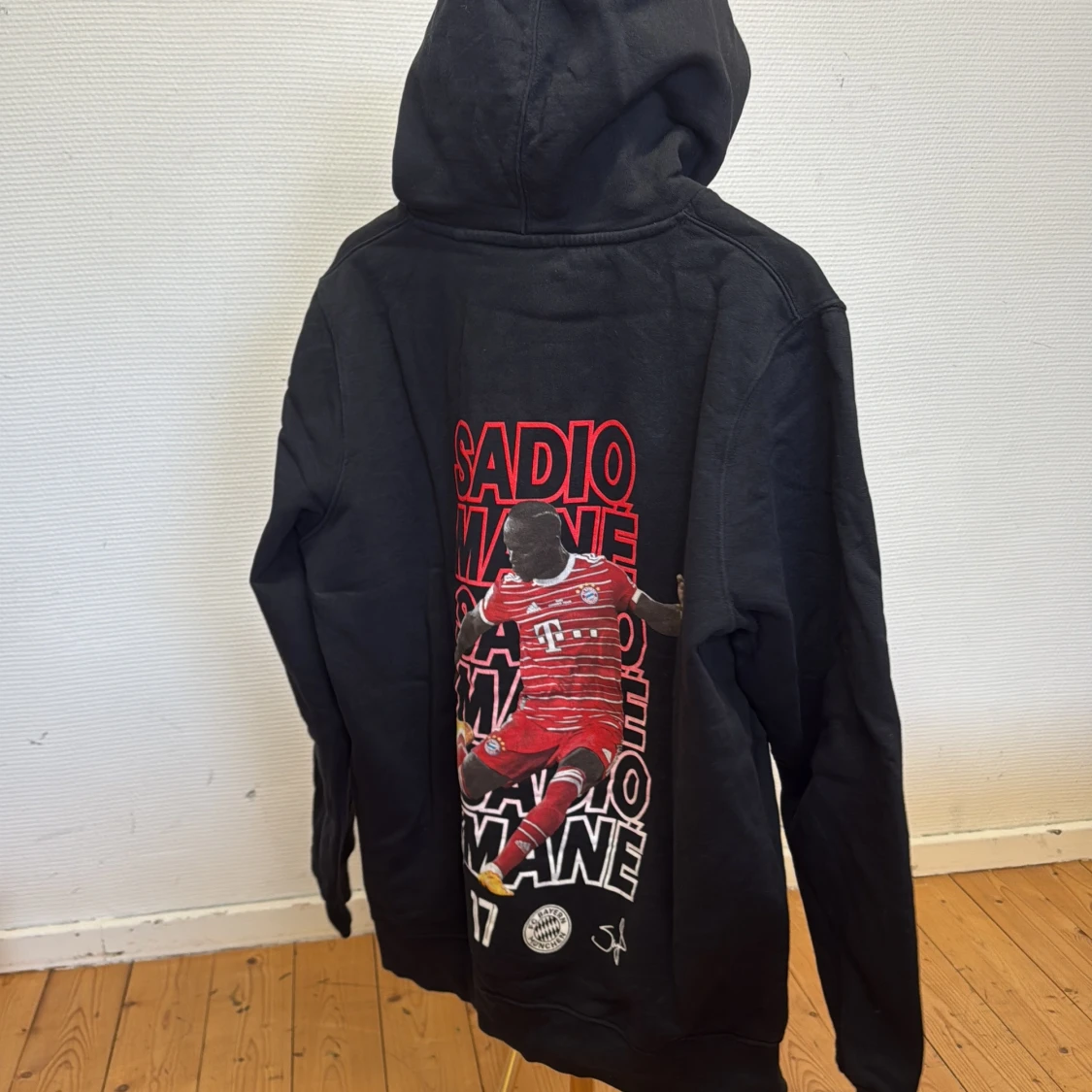 Svart Bayern München hoodie Sadio Mané - 2