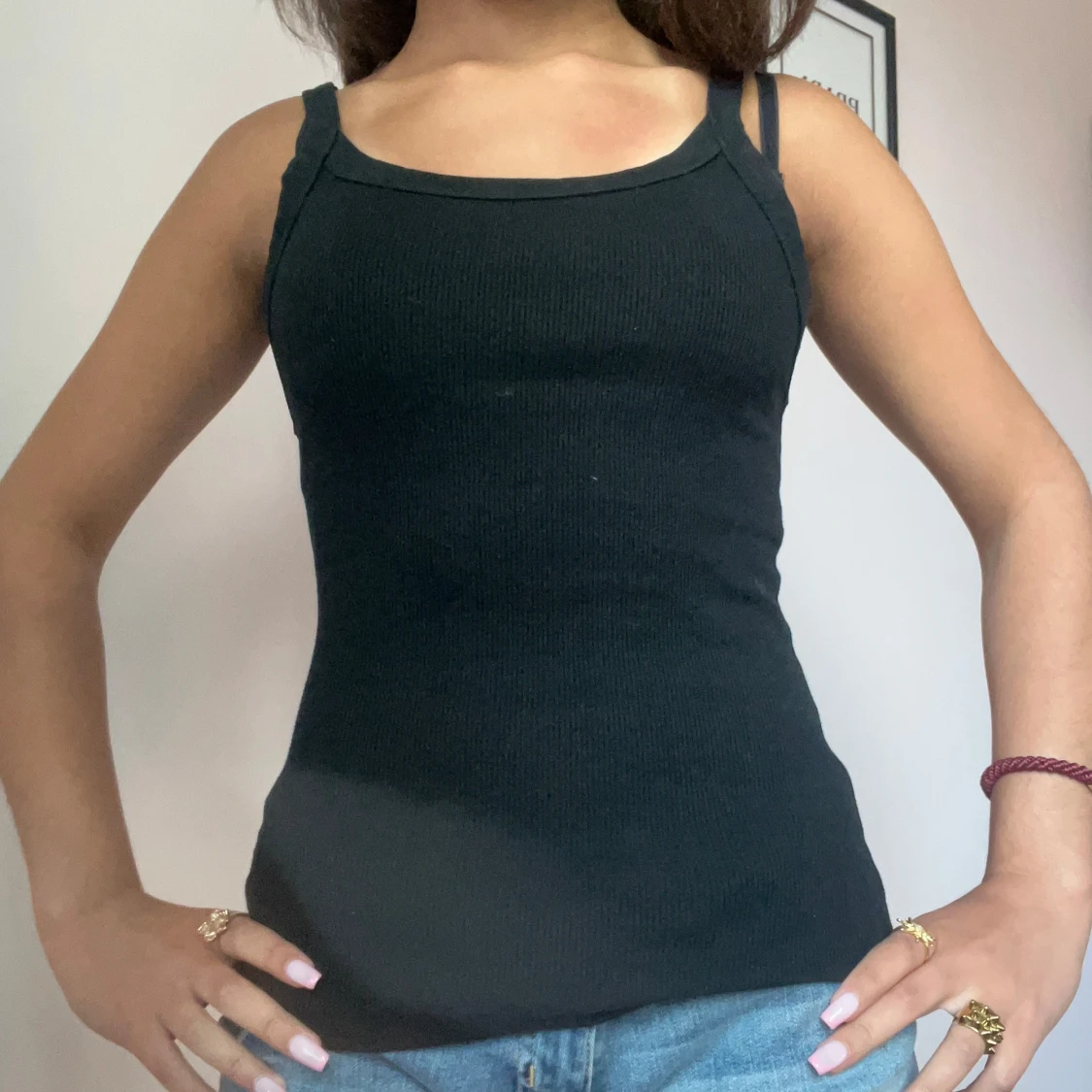 Svart ribbad linnetopp - 1