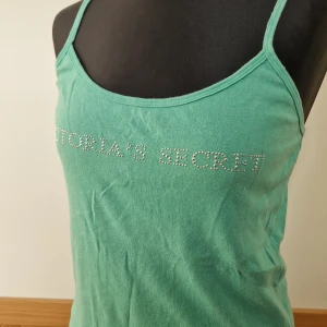 Victoria's secret Pyjamasset Bomull - fint skick alla paljetter på plats. Breda byxor