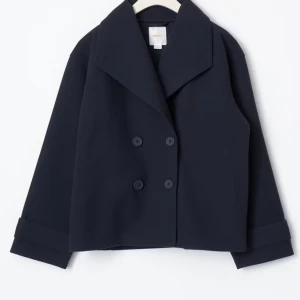 Marin blå kappa - Kapp från Gina tricot i strl 170, passar som xs. Super fin nu till hösten och passar till allt🌷