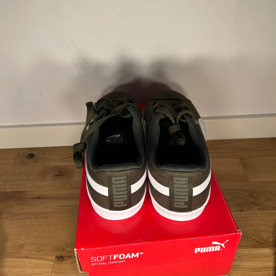 Olivgröna sneakers från Puma - 2
