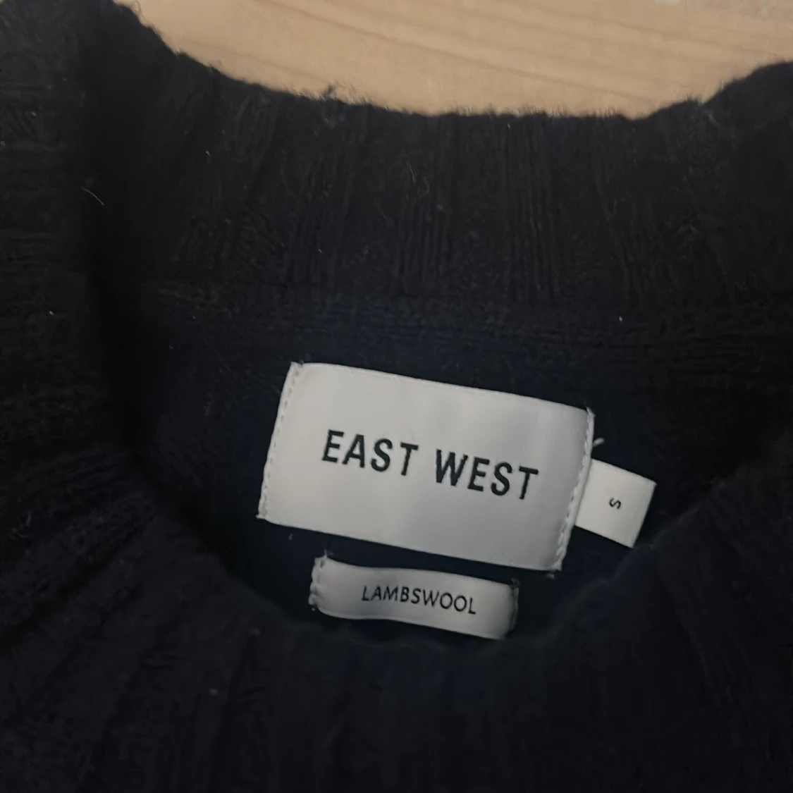 Marinblå ulltröja från East West - 2