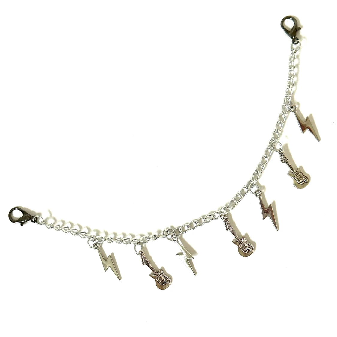 Silverfärgat accessoarsmycke