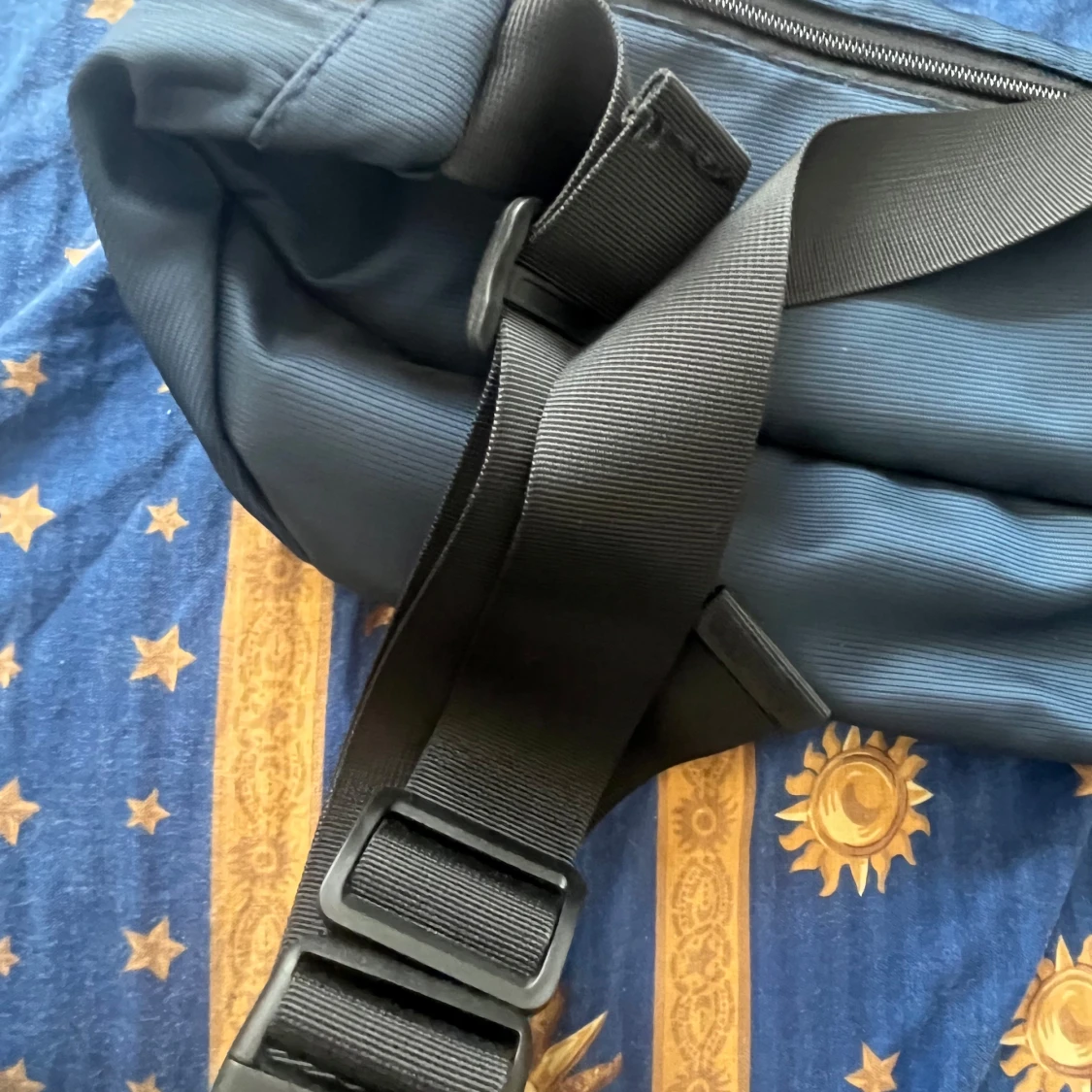 Blå axelväska från We Power - 3