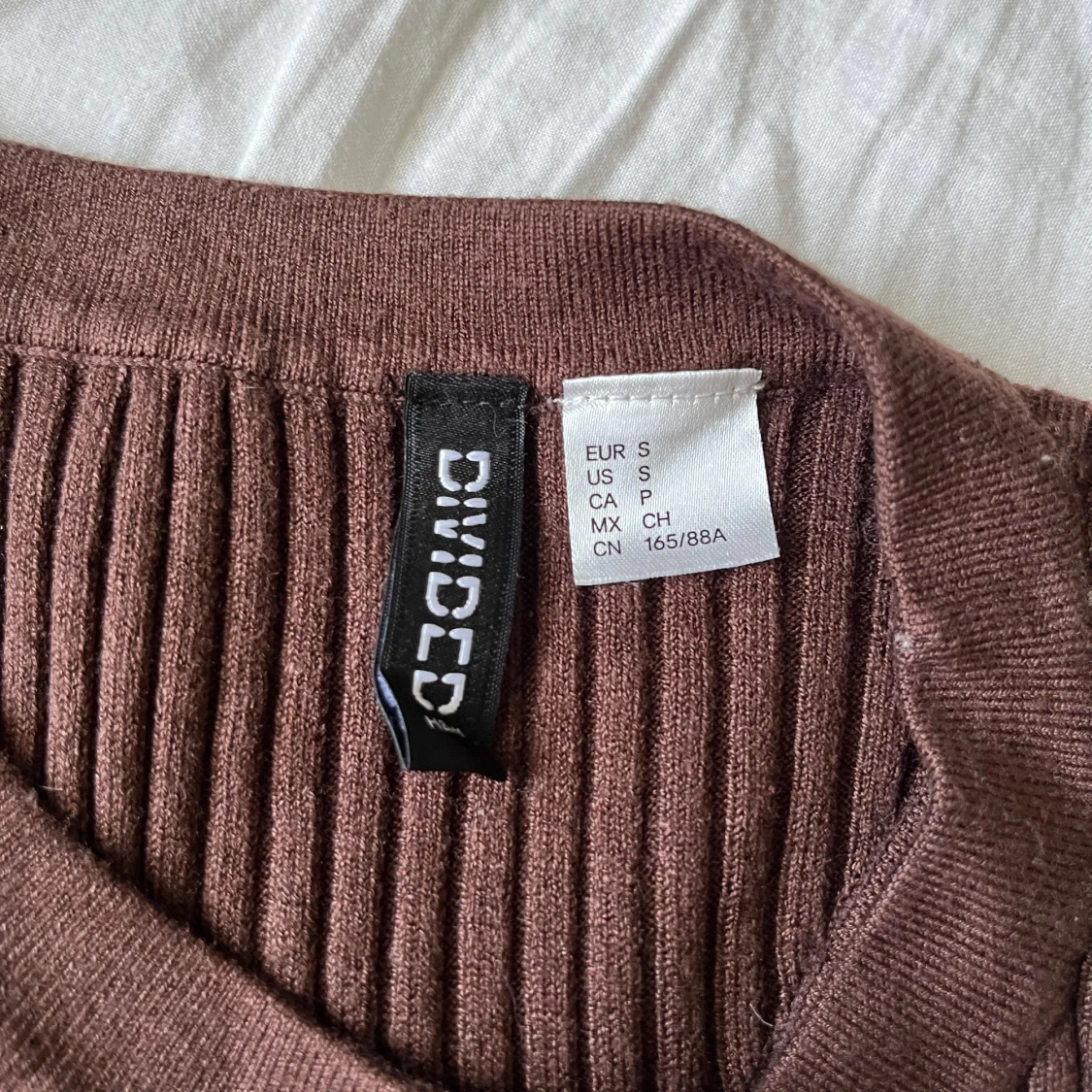 Brun ribbad croppad linne - 2