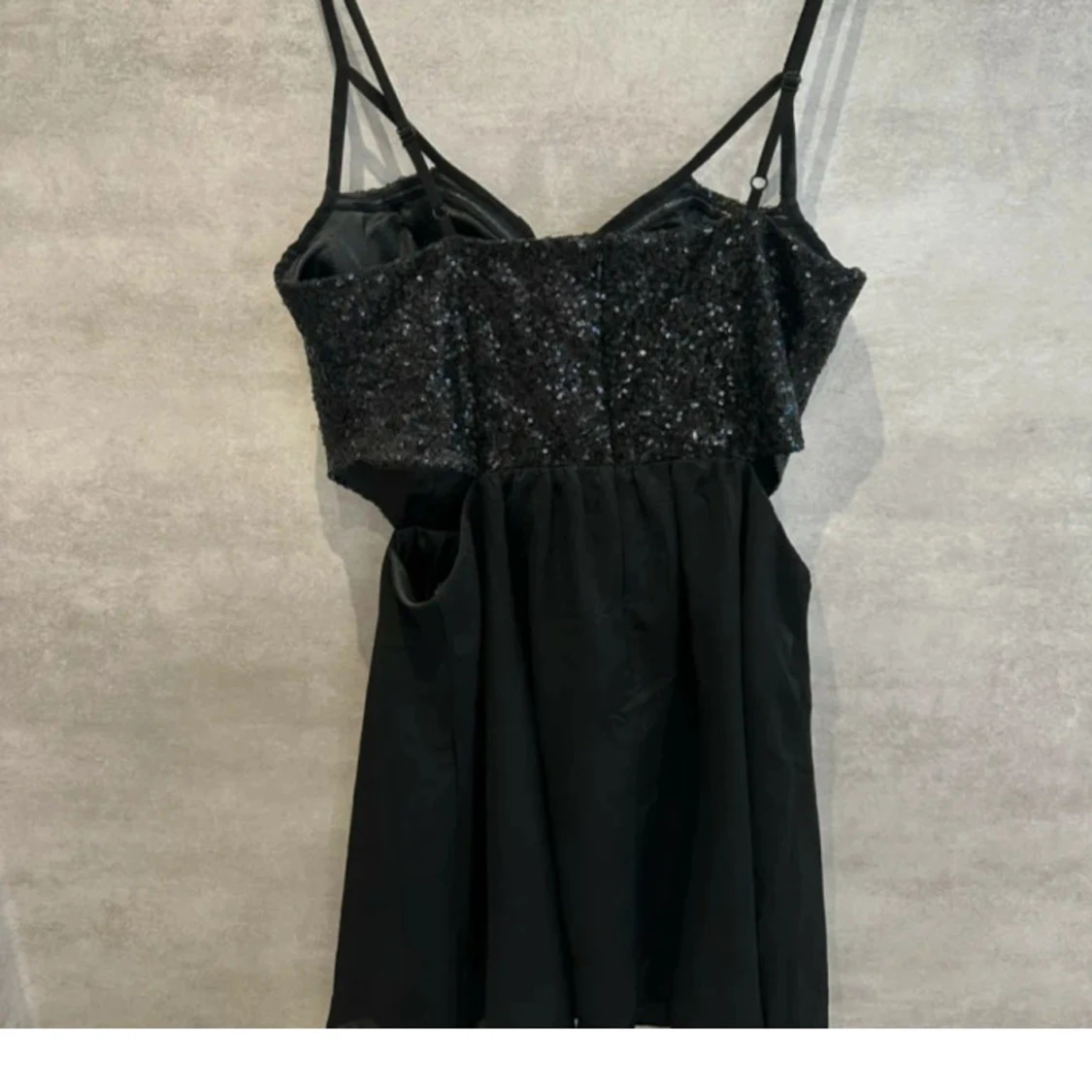 Finaste fest klänningen!!  - 1