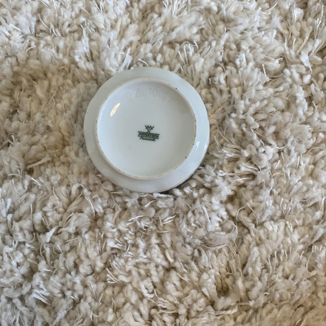 Vit blommig Porslinsburk med lock - 3