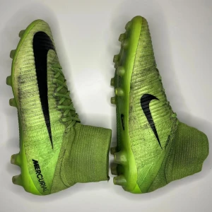  Nike Mercurial Superfly 5  - Säljer ett par gröna Nike Mercurial fotbollsskor 8/10 skick bra pris skriv för mer bilder eller frågor 