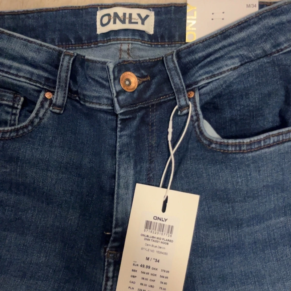 Blå flared jeans från ONLY - 2