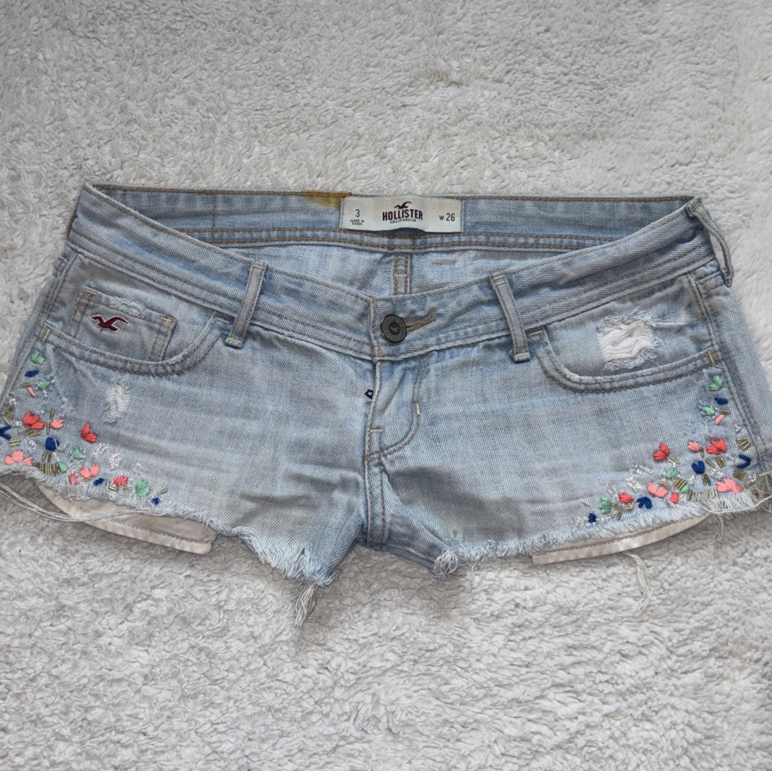 Lågmidjade Hollister shorts