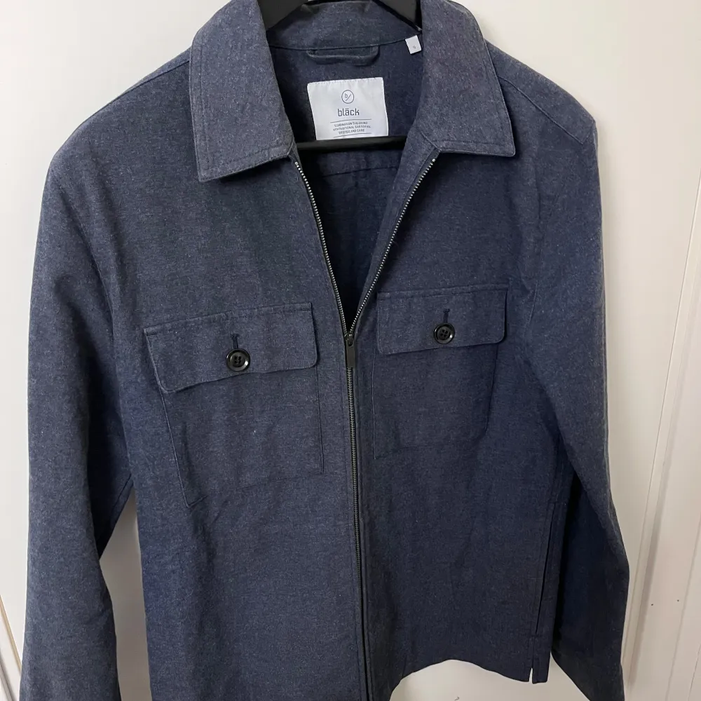 Riktigt snygg sommar-overshirt från Bläck | Storlek S | Mycket bra skick✅. Takit.