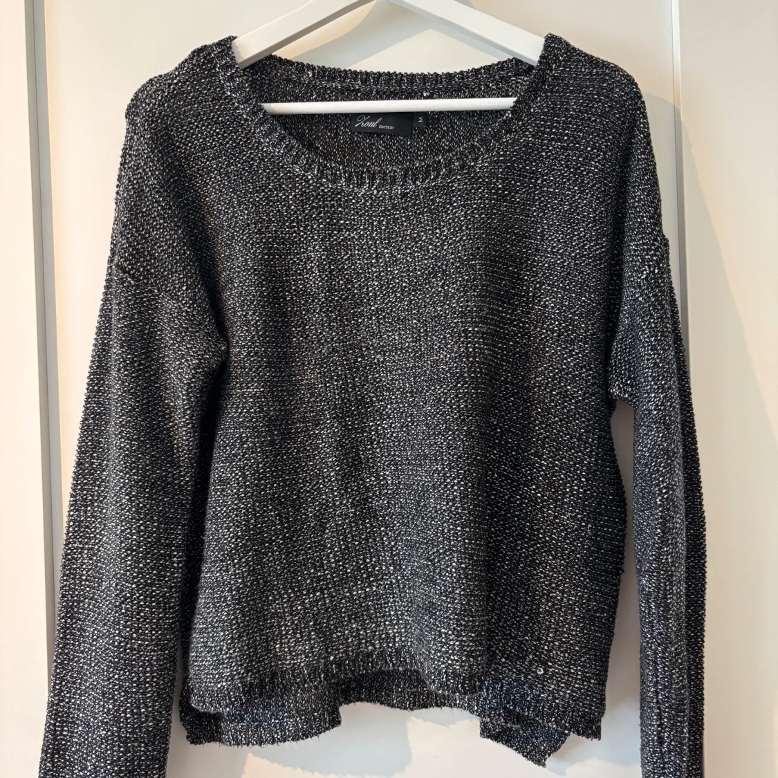 Stickad tröja från Zoul Edition