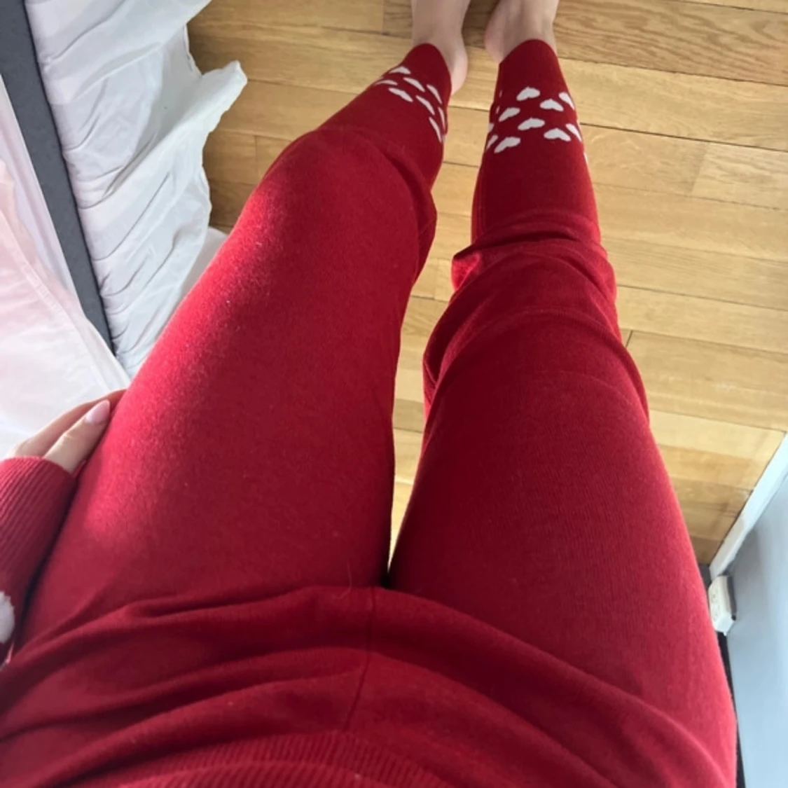 Röd jultröja med hjärtan från ONLY - 3