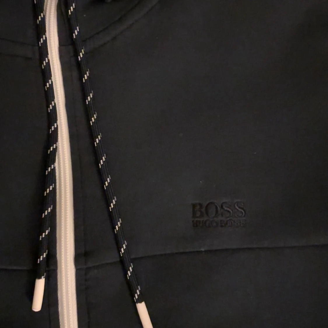 Svart hoodiejacka från Hugo Boss - 1