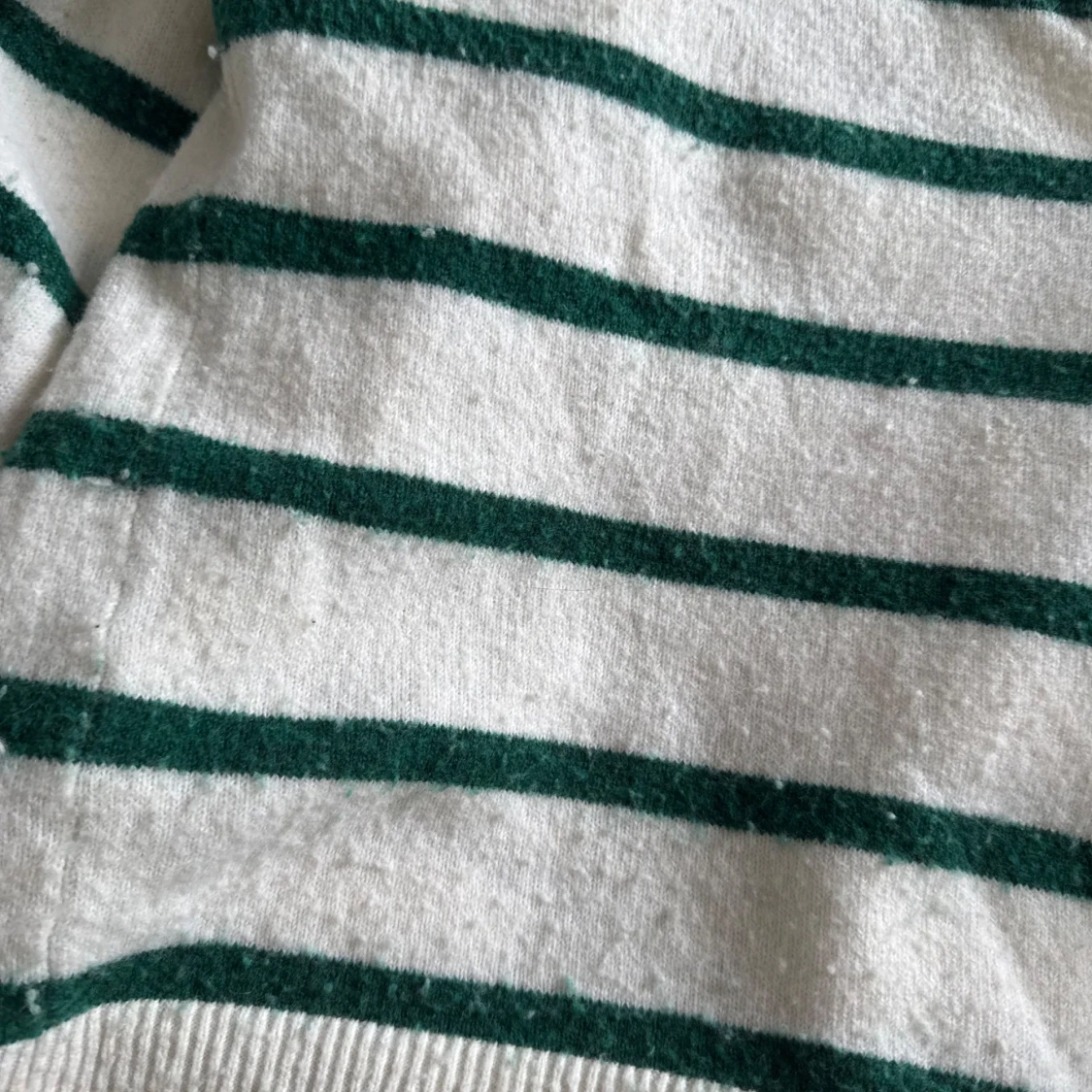 Vit och grön randig tröja H&M - 2