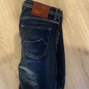 Jacob cohen jeans  - Modellen är 682