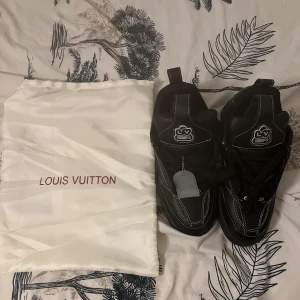 Skor  - Nya utan box 