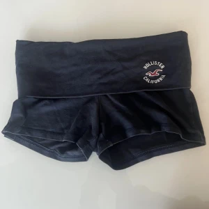 Yogashorts - Sitter lågmidjat, storlek xs💕