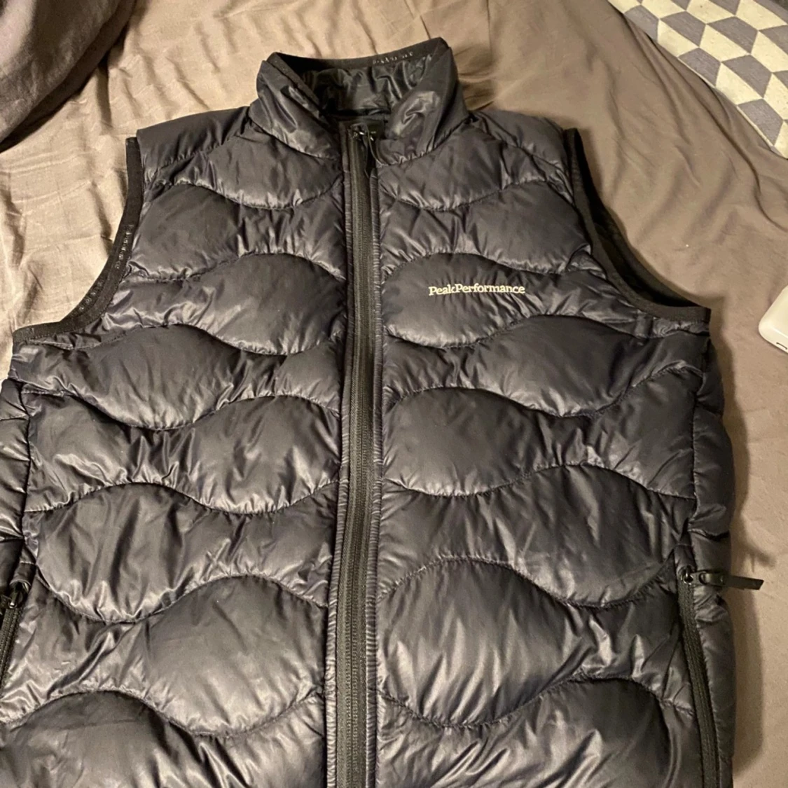 Peak Performance Vest - 90