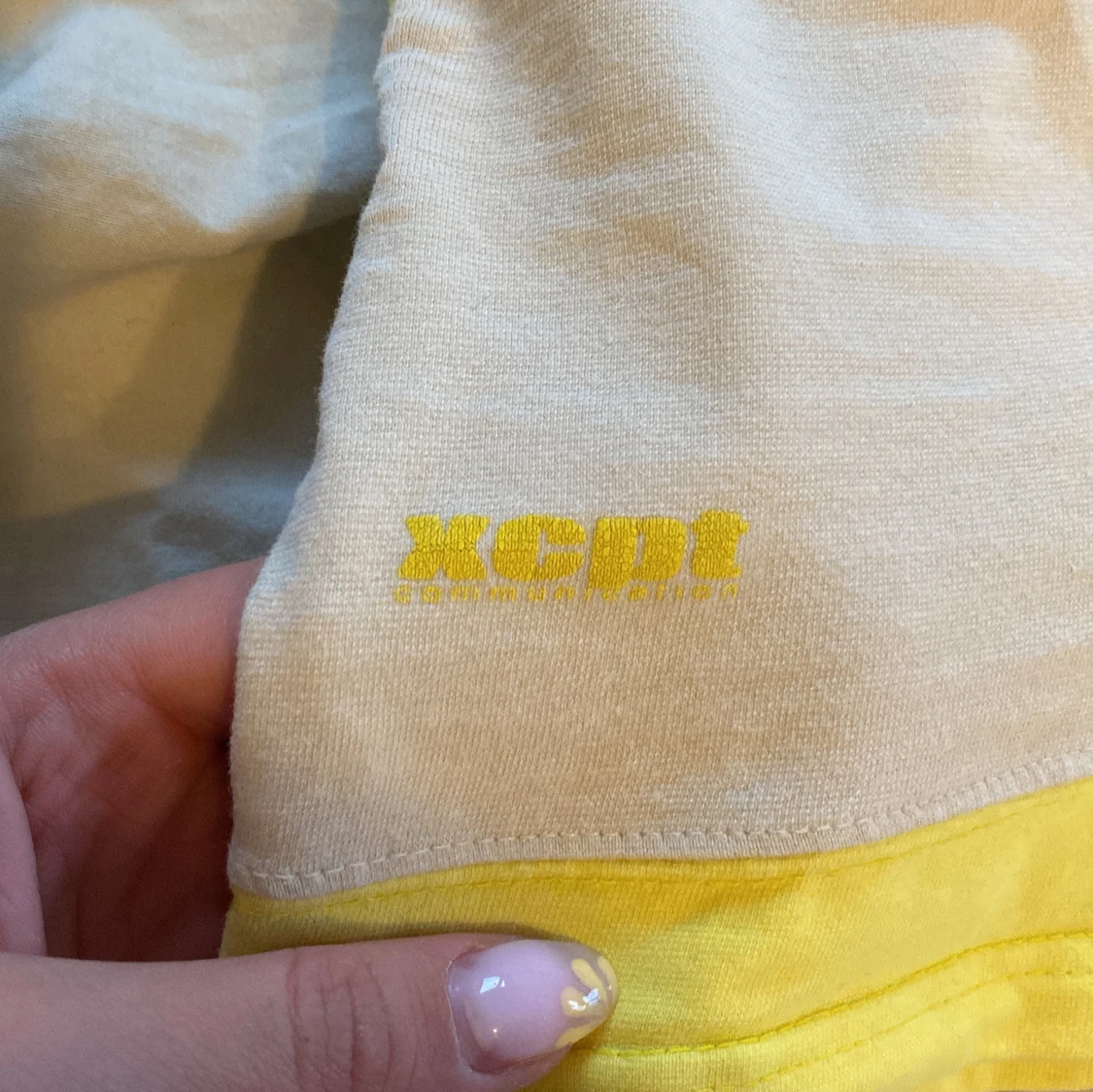 Gul och beige t-shirt från X-Cept - 3