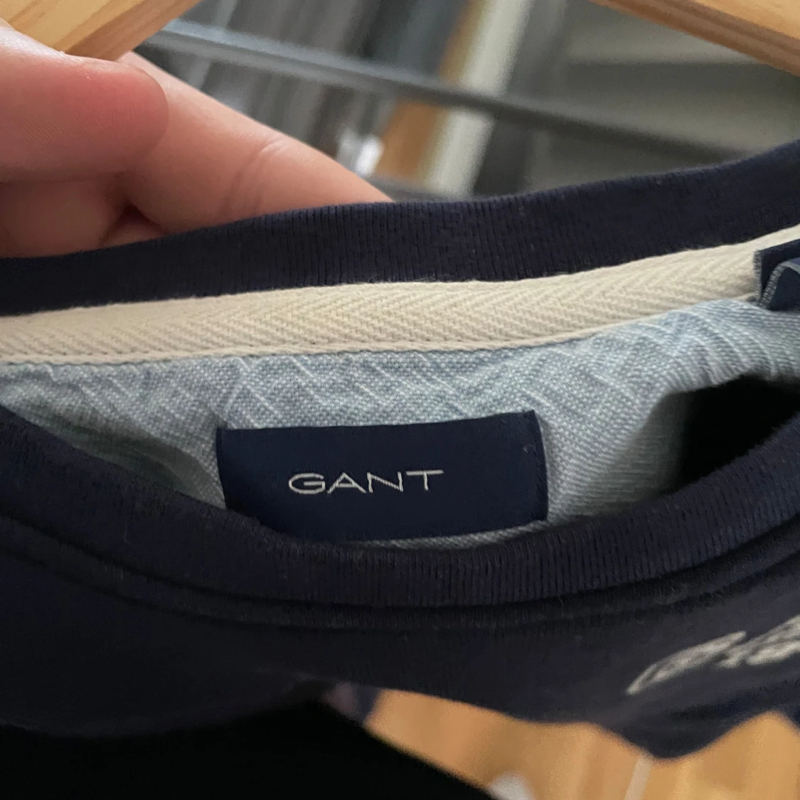 Mörkblå sweatshirt från GANT - 1