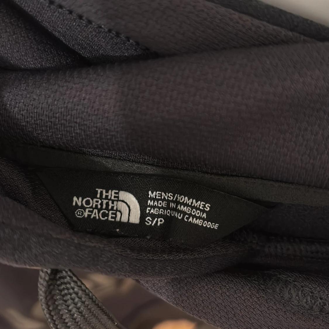 Svart hoodie från The North Face - 2