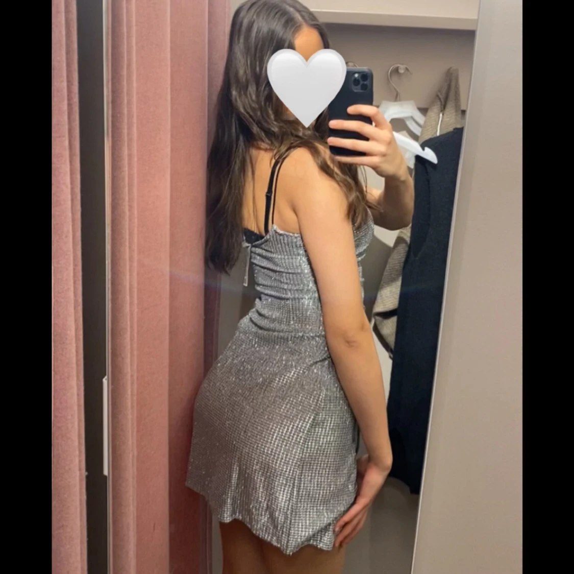 Glittrig silver kortklänning