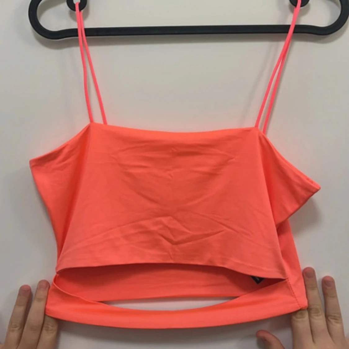 Neonrosa croppad linnetopp