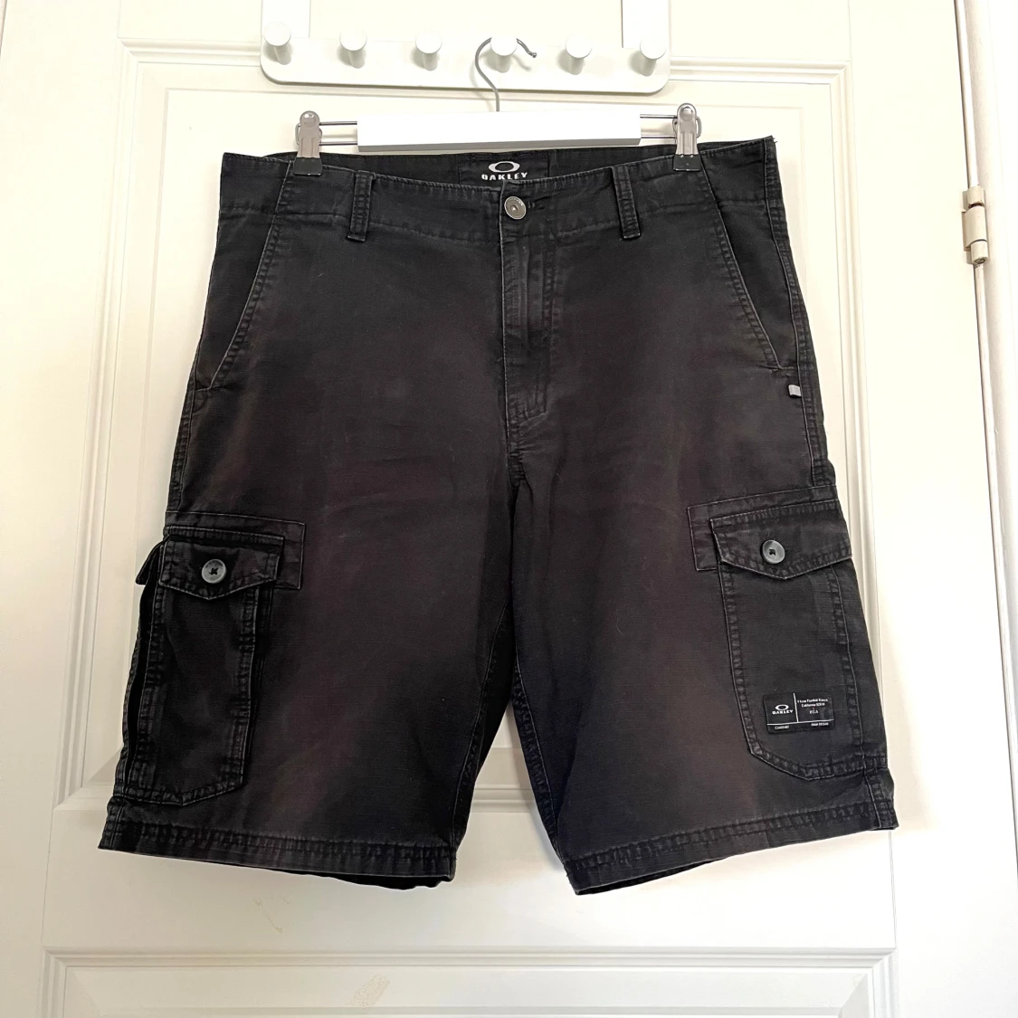 Vintage Oakley cargo shorts