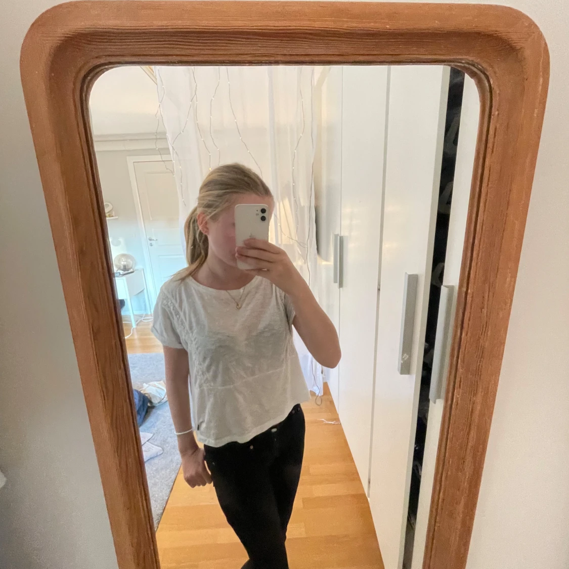 Vit croppad topp från 365