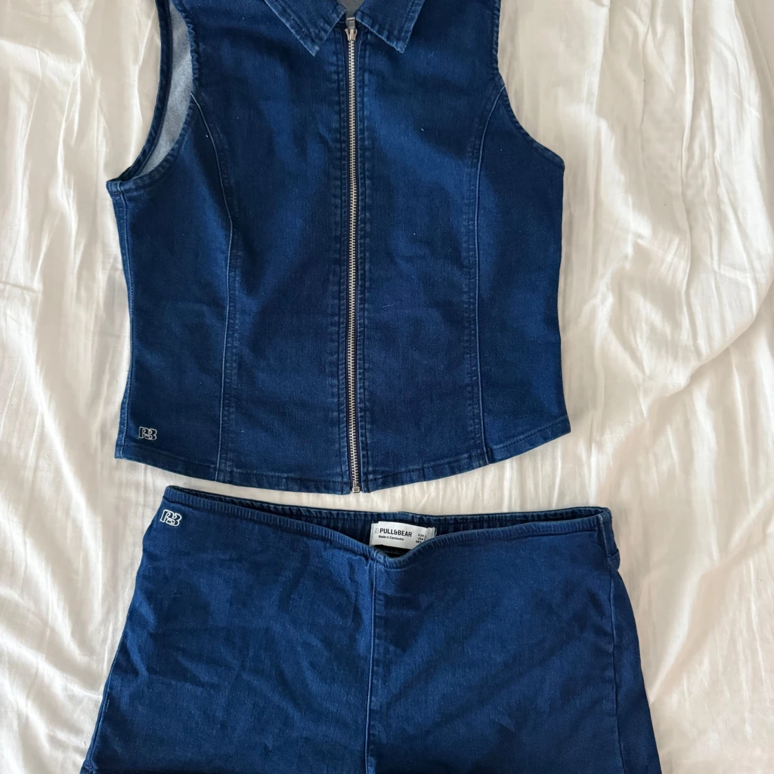 Mörkblå jeansshorts från Pull&Bear