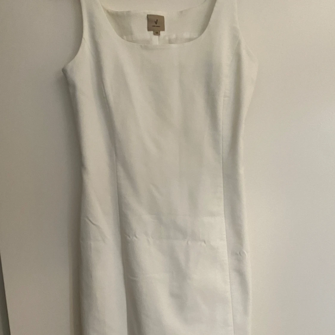 Vit ärmlös klänning från Vero Moda - 1