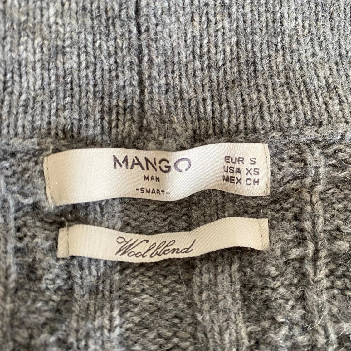 Grå stickad cardigan - 2