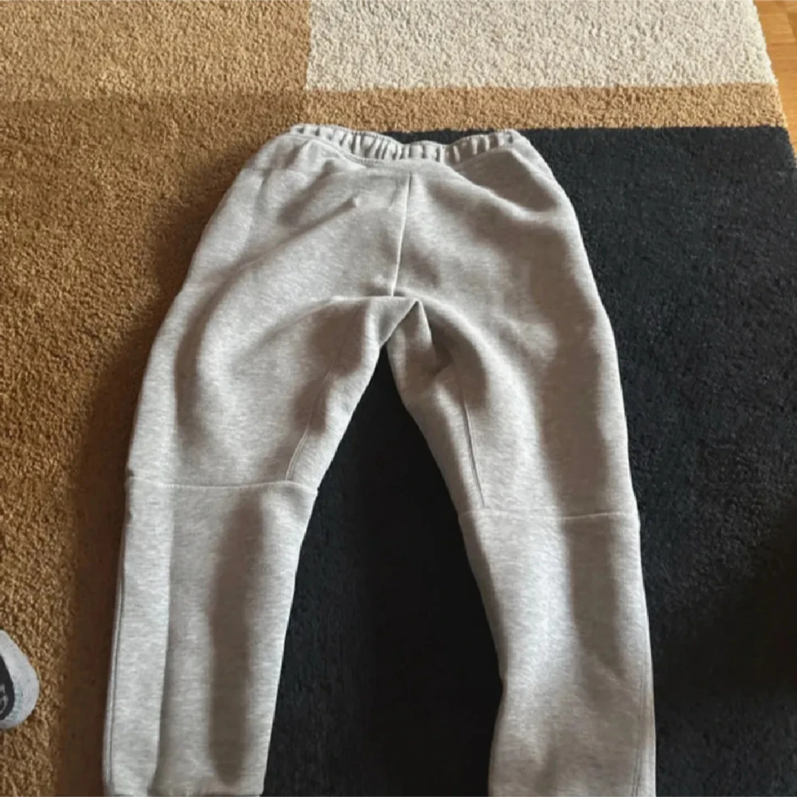 Grå mjukisbyxor från Nike XL - 1