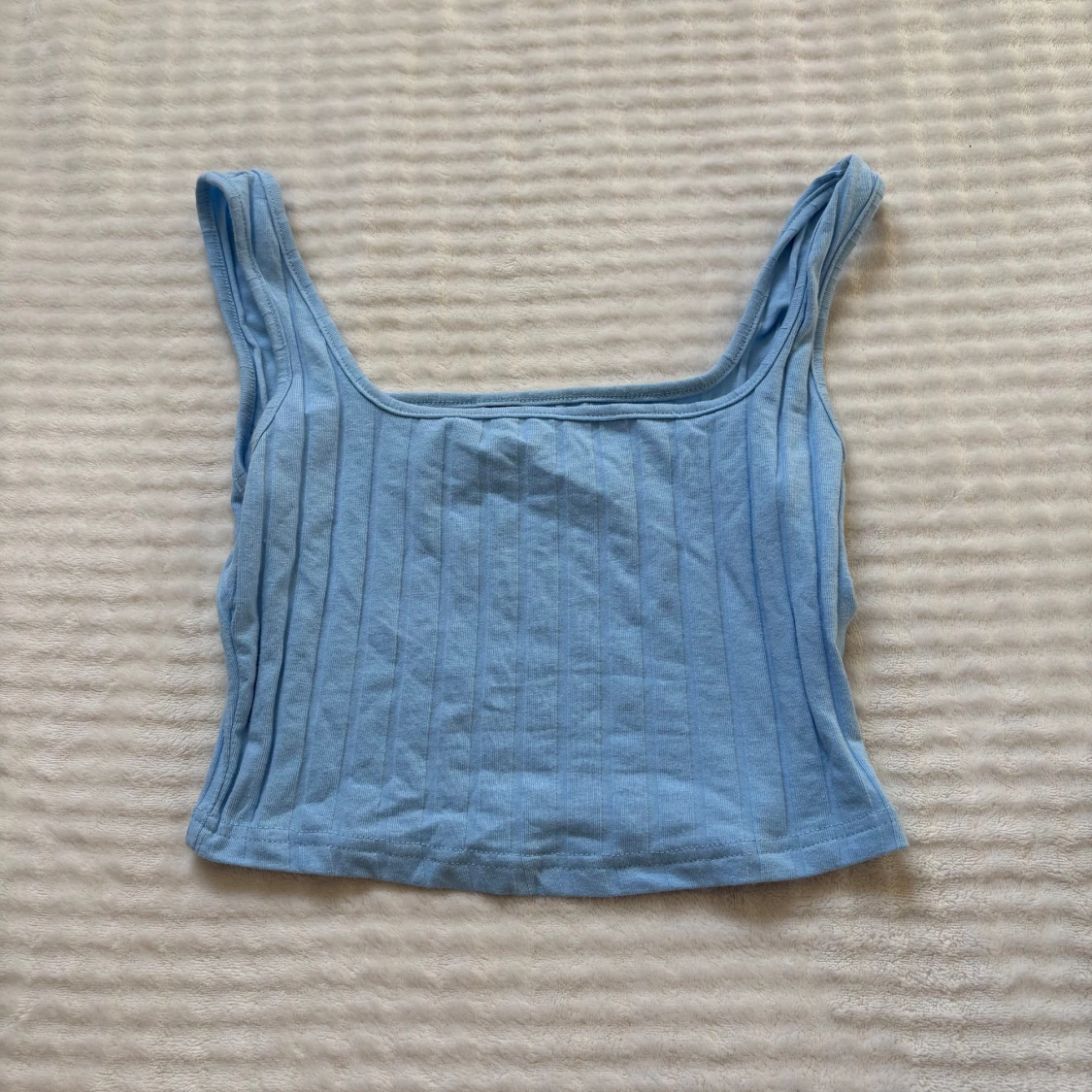 Ljusblå ribbad linnetopp från SHEIN