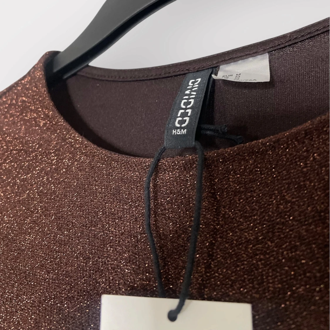 Glittrig brun kortklänning H&M Divided - 3