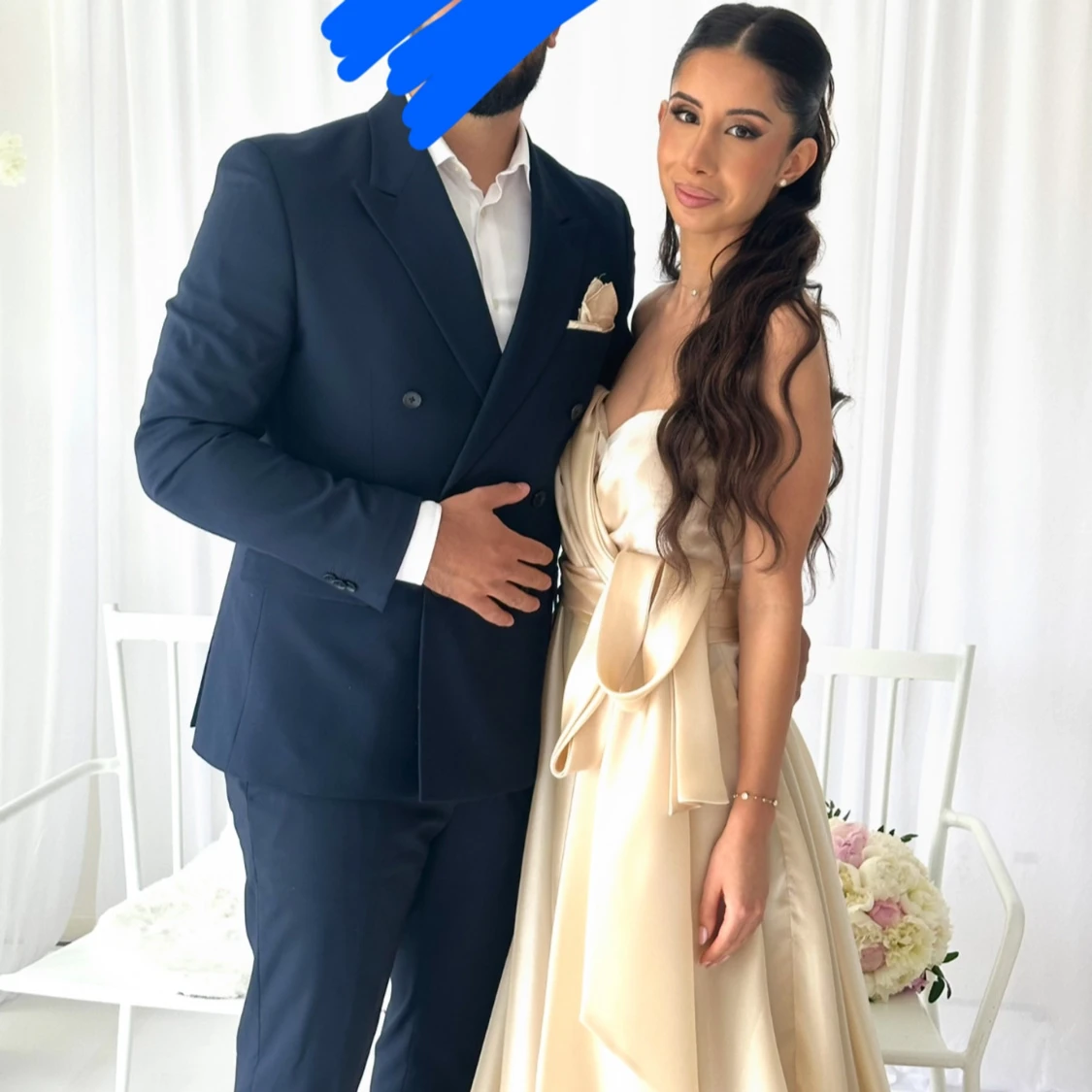 Champagnefärgad långklänning i satin - 2