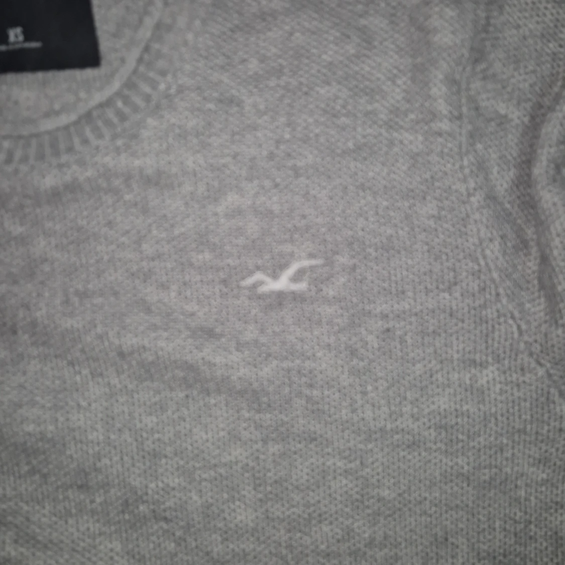 Grå stickad tröja från Hollister - 2