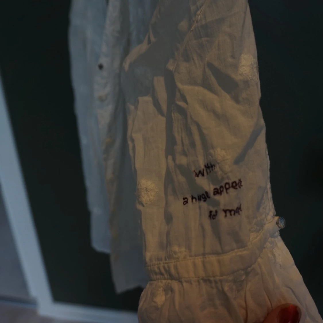 Vit Odd Molly blus med broderi - 3