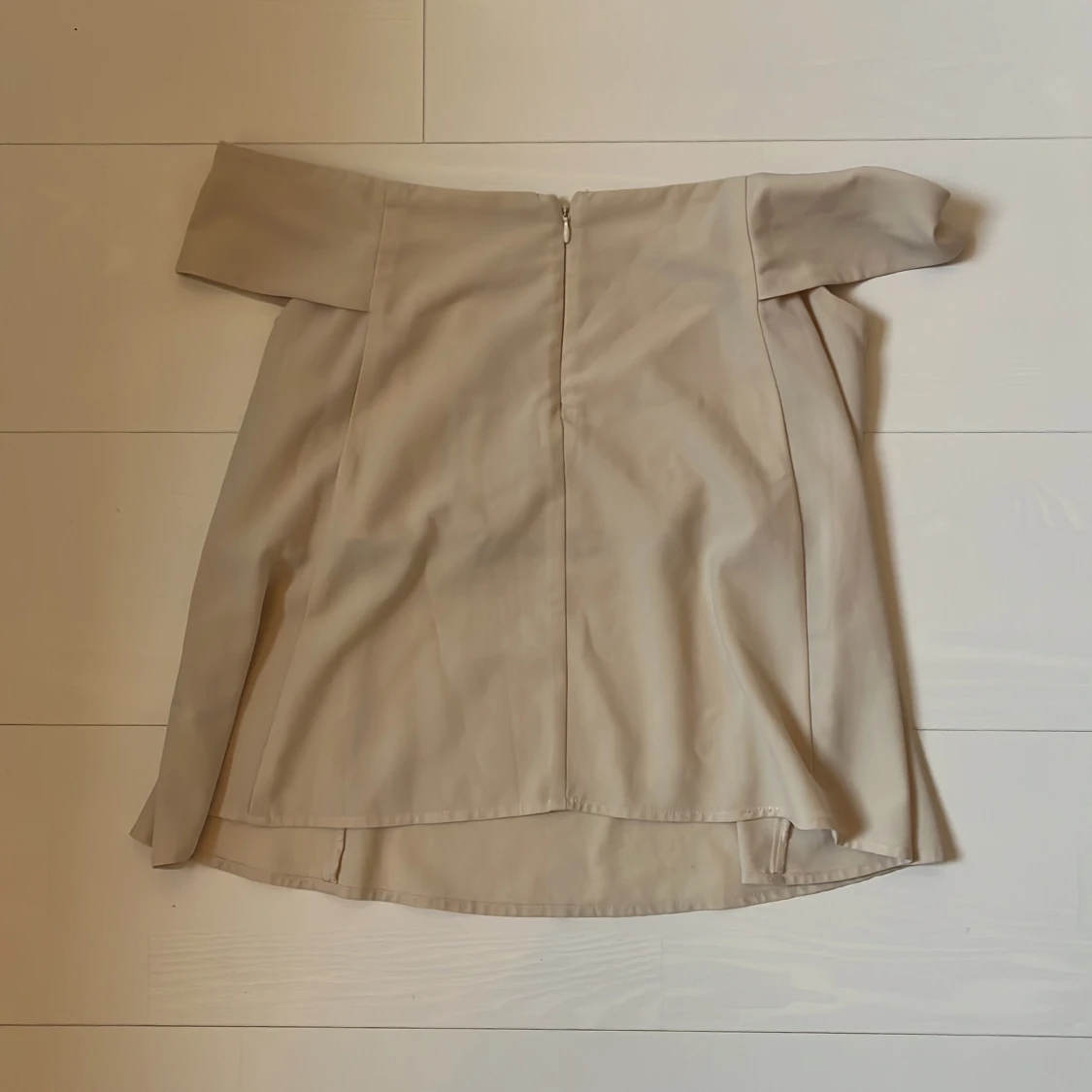 Beige offshoulder topp Forever 21 - 1