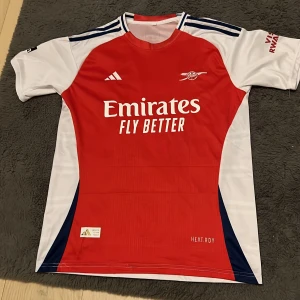 Arsenal fotbolls t-shirt - 7 saka